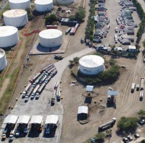 The oil terminals of Varreux and Thor have almost no more gasoline